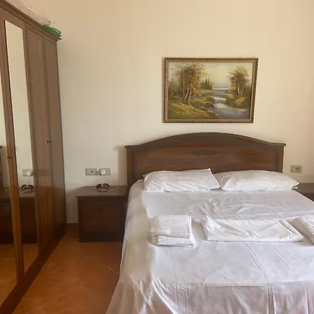 Tie Beachside Apartamento Vlorë